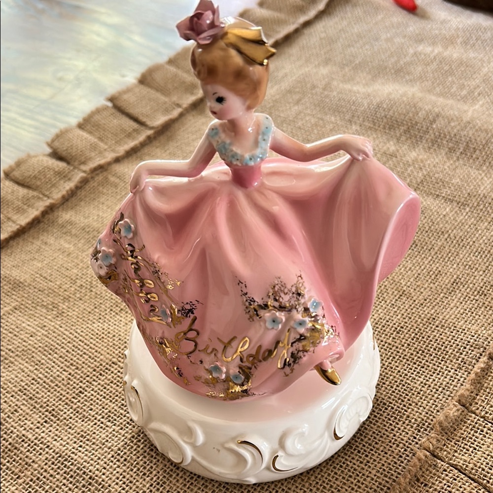 Vintage Josef Originals Happy Birthday music box figurine.